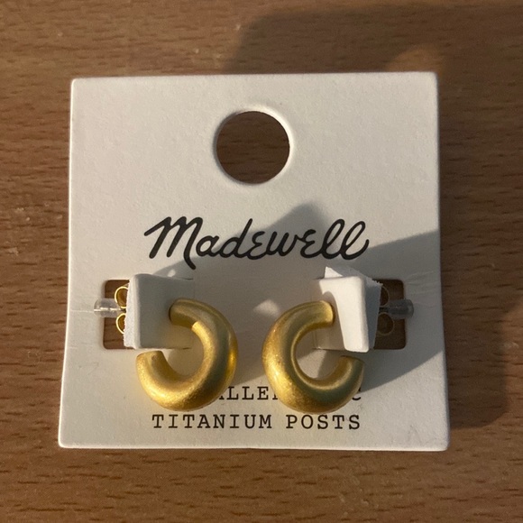 Madewell Jewelry - Madewell Chunky Huggie hoop earrings Brand new!